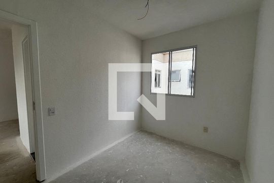 Quarto 2 de apartamento para alugar com 2 quartos, 52m² em Parque Santa Rosa, Suzano