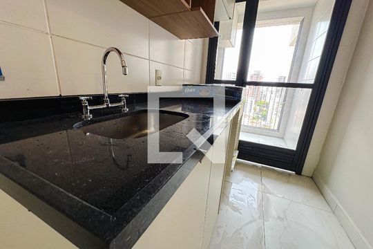 Cozinha de apartamento à venda com 2 quartos, 64m² em Perdizes, São Paulo