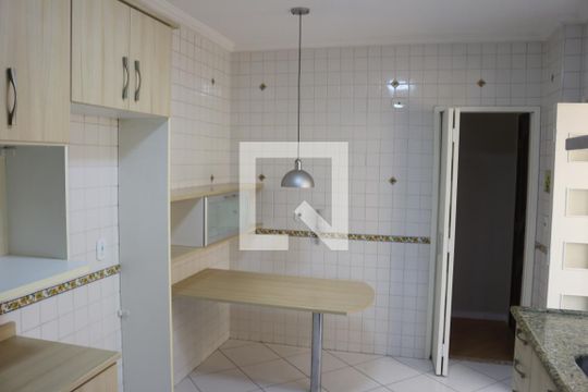 Cozinha de apartamento à venda com 2 quartos, 132m² em Osvaldo Cruz, São Caetano do Sul