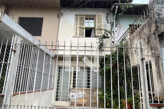 Fachada de casa à venda com 2 quartos, 70m² em Vila da Saúde, São Paulo