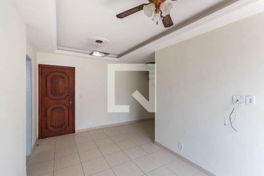 Sala de apartamento à venda com 3 quartos, 116m² em São Francisco Xavier, Rio de Janeiro