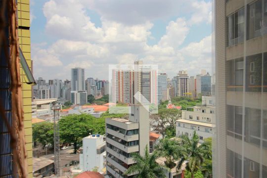 Vista da Suite de apartamento à venda com 2 quartos, 85m² em Santa Efigênia, Belo Horizonte
