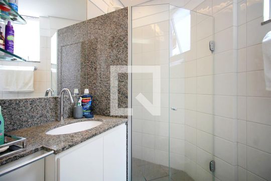 Banheiro da Suíte de apartamento à venda com 2 quartos, 85m² em Santa Efigênia, Belo Horizonte