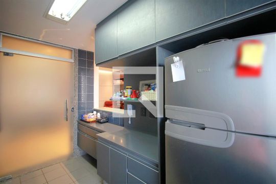 Cozinha de apartamento à venda com 2 quartos, 85m² em Santa Efigênia, Belo Horizonte
