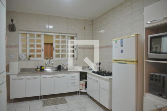 Cozinha de casa à venda com 5 quartos, 720m² em Vila Sao Pedro, Santo André