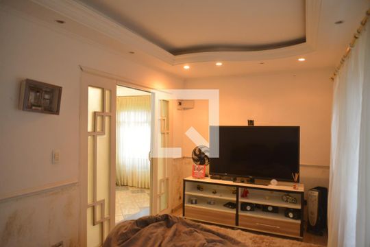 Sala 2 de casa para alugar com 5 quartos, 720m² em Vila Sao Pedro, Santo André