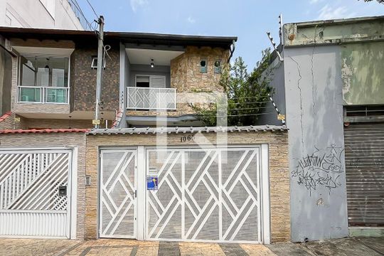Fachada + plaquinha de casa à venda com 3 quartos, 200m² em Barcelona, São Caetano do Sul