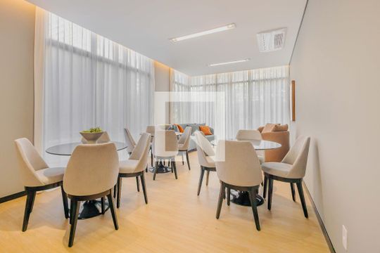 Área comum de kitnet/studio para alugar com 1 quarto, 27m² em Cerqueira César, São Paulo