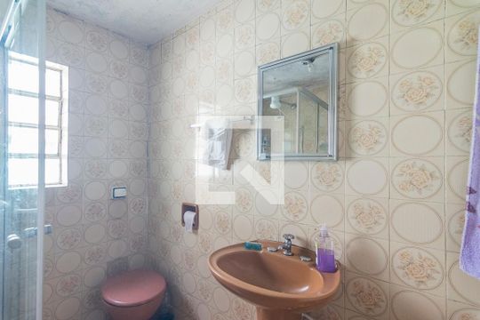 Banheiro de casa à venda com 2 quartos, 288m² em Parque Oratório, Santo André