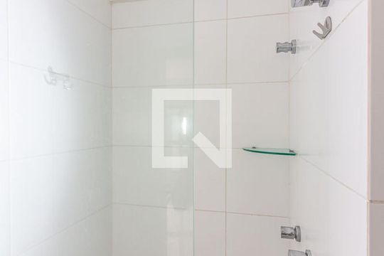 Banheiro de kitnet/studio para alugar com 1 quarto, 118m² em Sqnw, Brasília