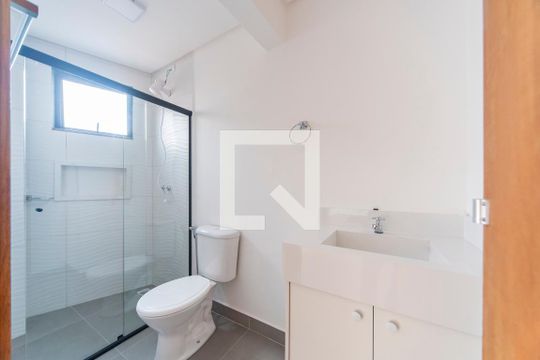 Banheiro de kitnet/studio à venda com 1 quarto, 30m² em Vila Bastos, Santo André