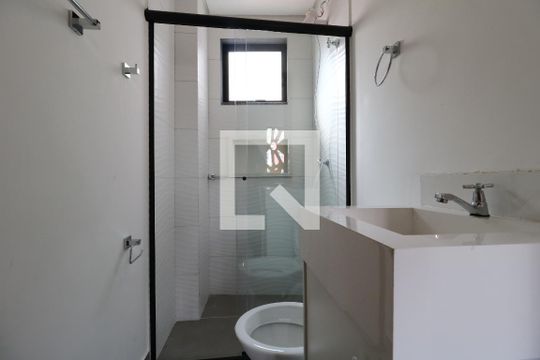 Banheiro de kitnet/studio à venda com 0 quarto, 24m² em Vila Bastos, Santo André