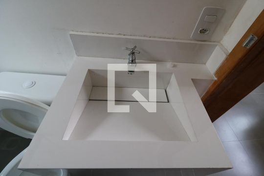 Banheiro - Pia de kitnet/studio à venda com 0 quarto, 24m² em Vila Bastos, Santo André
