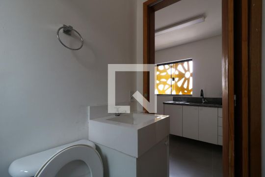 Banheiro de kitnet/studio à venda com 0 quarto, 24m² em Vila Bastos, Santo André