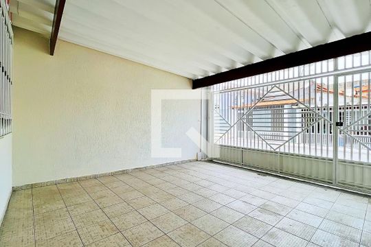 Garagem de casa para alugar com 2 quartos, 125m² em Jardim Cumbica, Guarulhos