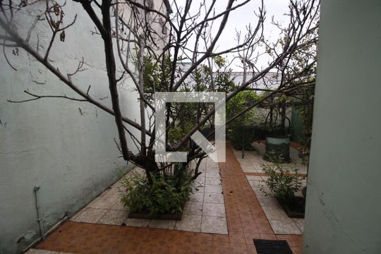 Jardim de casa à venda com 2 quartos, 136m² em Maranhão, São Paulo