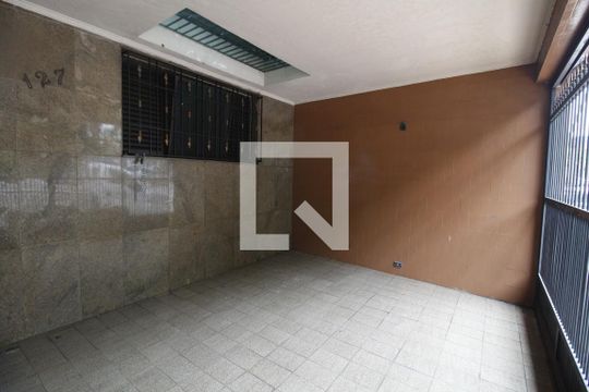 Garagem de casa à venda com 2 quartos, 136m² em Maranhão, São Paulo