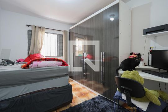 Casa 1 - Quarto 1 de casa à venda com 4 quartos, 152m² em Chora Menino, São Paulo