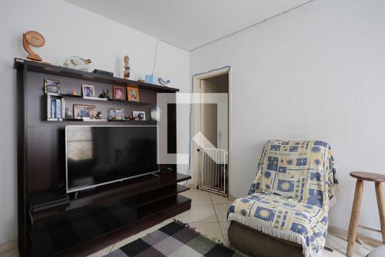 Casa 1 - Sala de casa à venda com 4 quartos, 152m² em Chora Menino, São Paulo
