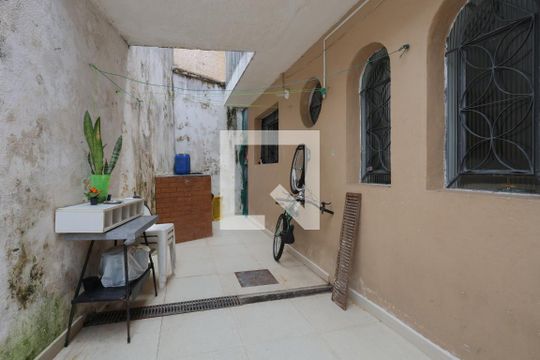 Casa 1 - Quintal de casa à venda com 4 quartos, 152m² em Chora Menino, São Paulo