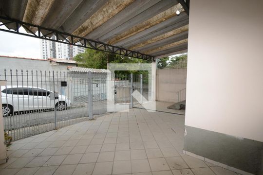 Garagem de casa à venda com 2 quartos, 150m² em Veleiros, São Paulo