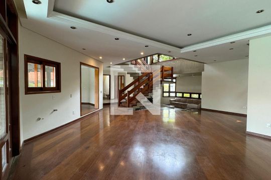 Sala de casa de condomínio à venda com 3 quartos, 720m² em Alphaville, Santana de Parnaíba