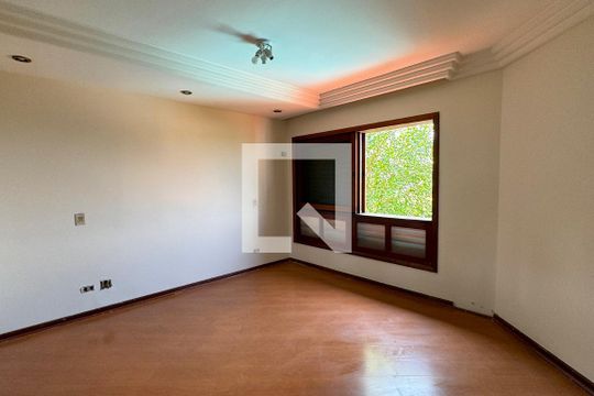 Suíte 1 de casa de condomínio para alugar com 3 quartos, 720m² em Alphaville, Santana de Parnaíba