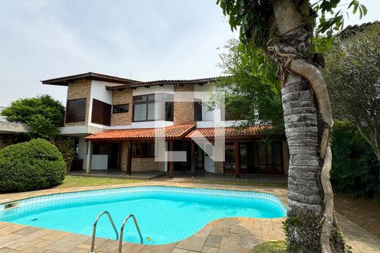Piscina de casa de condomínio para alugar com 3 quartos, 720m² em Alphaville, Santana de Parnaíba