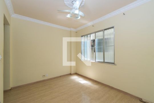 Apartamento à venda com 2 quartos, 70m² em Bonsucesso, Rio de Janeiro