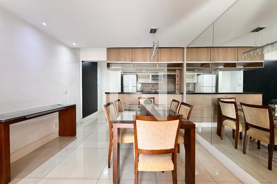 Sala de apartamento à venda com 2 quartos, 70m² em Vila Valparaíso, Santo André