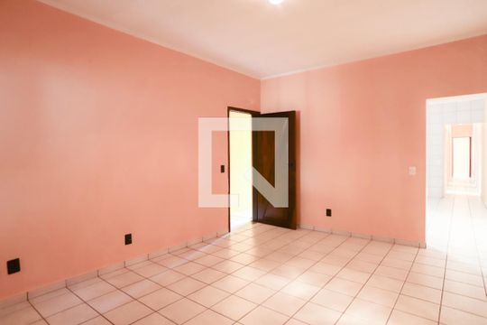 Casa para alugar com 2 quartos, 100m² em Baeta Neves, São Bernardo do Campo