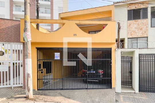 Fachada de casa para alugar com 2 quartos, 100m² em Baeta Neves, São Bernardo do Campo