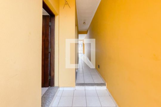 Entrada de casa para alugar com 2 quartos, 100m² em Baeta Neves, São Bernardo do Campo