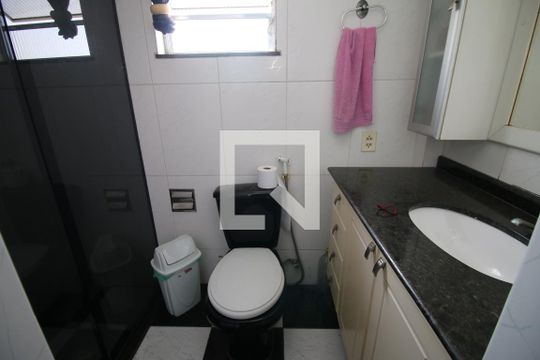 Banheiro da Suíte  de apartamento à venda com 5 quartos, 150m² em Penha Circular, Rio de Janeiro