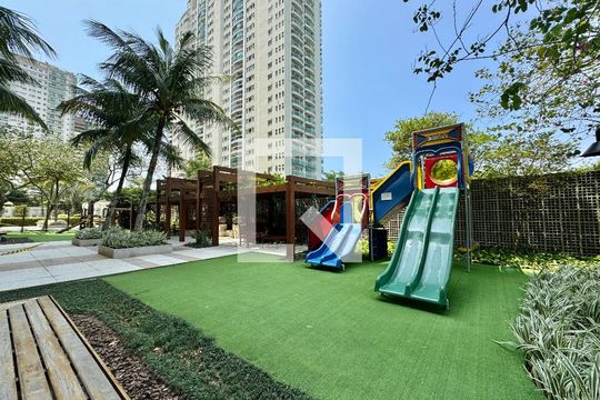 Área comum de apartamento à venda com 4 quartos, 220m² em Barra da Tijuca, Rio de Janeiro