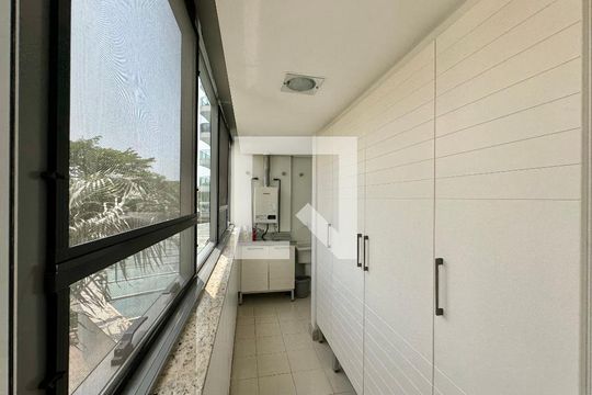 Área de Serviço de apartamento à venda com 4 quartos, 220m² em Barra da Tijuca, Rio de Janeiro