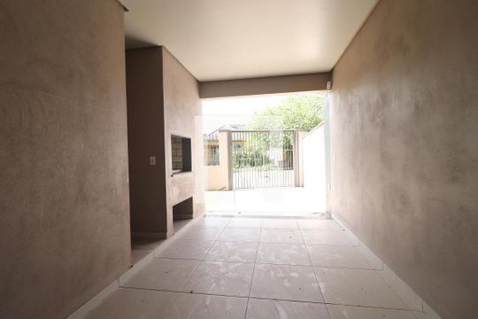 Garagem de casa à venda com 3 quartos, 120m² em Boa Vista, Novo Hamburgo