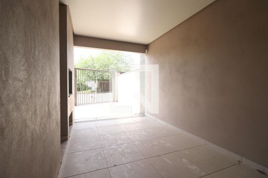 Garagem de casa à venda com 3 quartos, 120m² em Boa Vista, Novo Hamburgo
