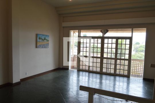 Casa à venda com 5 quartos, 504m² em Pechincha, Rio de Janeiro