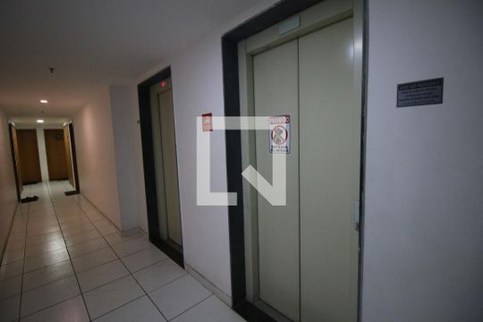 Área comum - Elevadores de apartamento à venda com 2 quartos, 48m² em Irajá, Rio de Janeiro