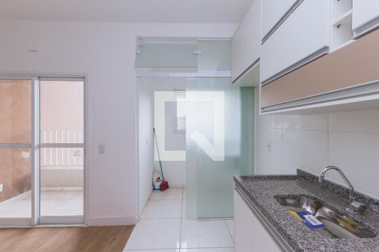 Cozinha de apartamento para alugar com 2 quartos, 52m² em Colinas do Paratehy, São José dos Campos