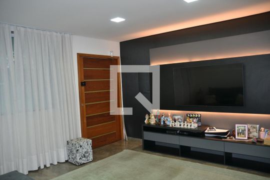 Sala de casa para alugar com 4 quartos, 435m² em Santa Maria, São Caetano do Sul
