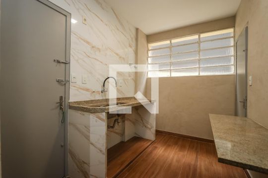 Cozinha de apartamento à venda com 2 quartos, 78m² em Cerqueira César, São Paulo