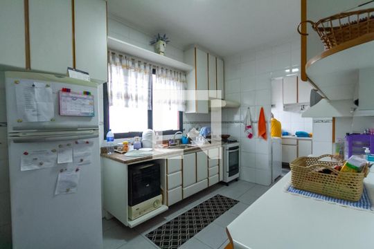Cozinha de apartamento à venda com 3 quartos, 228m² em Santa Terezinha, São Bernardo do Campo