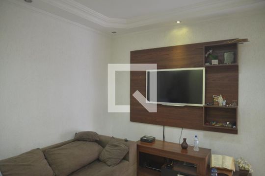 Sala de casa para alugar com 3 quartos, 195m² em Vila Marajo, Santo André