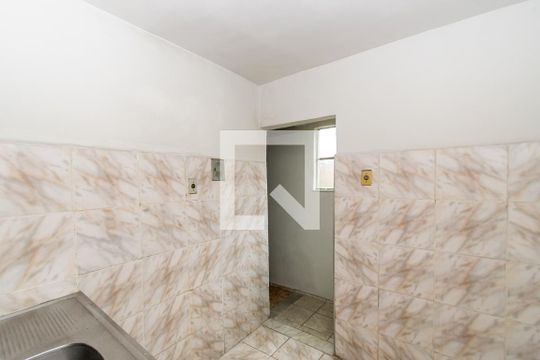 Cozinha de apartamento para alugar com 2 quartos, 60m² em Irajá, Rio de Janeiro