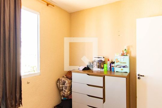 Quarto 1 de apartamento à venda com 2 quartos, 46m² em Olaria, Canoas