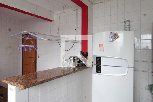 Cozinha e Área de Serviço de apartamento à venda com 3 quartos, 138m² em Copacabana, Belo Horizonte