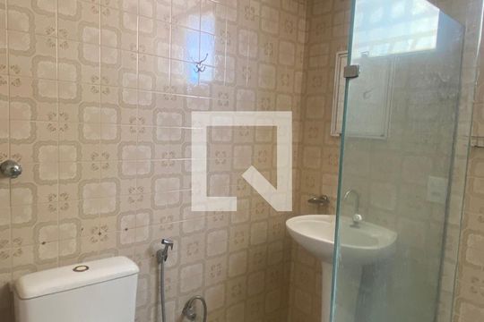 Banheiro Social de apartamento à venda com 3 quartos, 121m² em Jardim America, Belo Horizonte