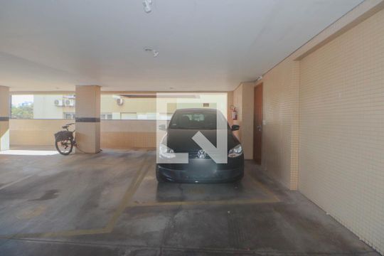 Garagem de apartamento para alugar com 1 quarto, 41m² em Passo da Areia, Porto Alegre